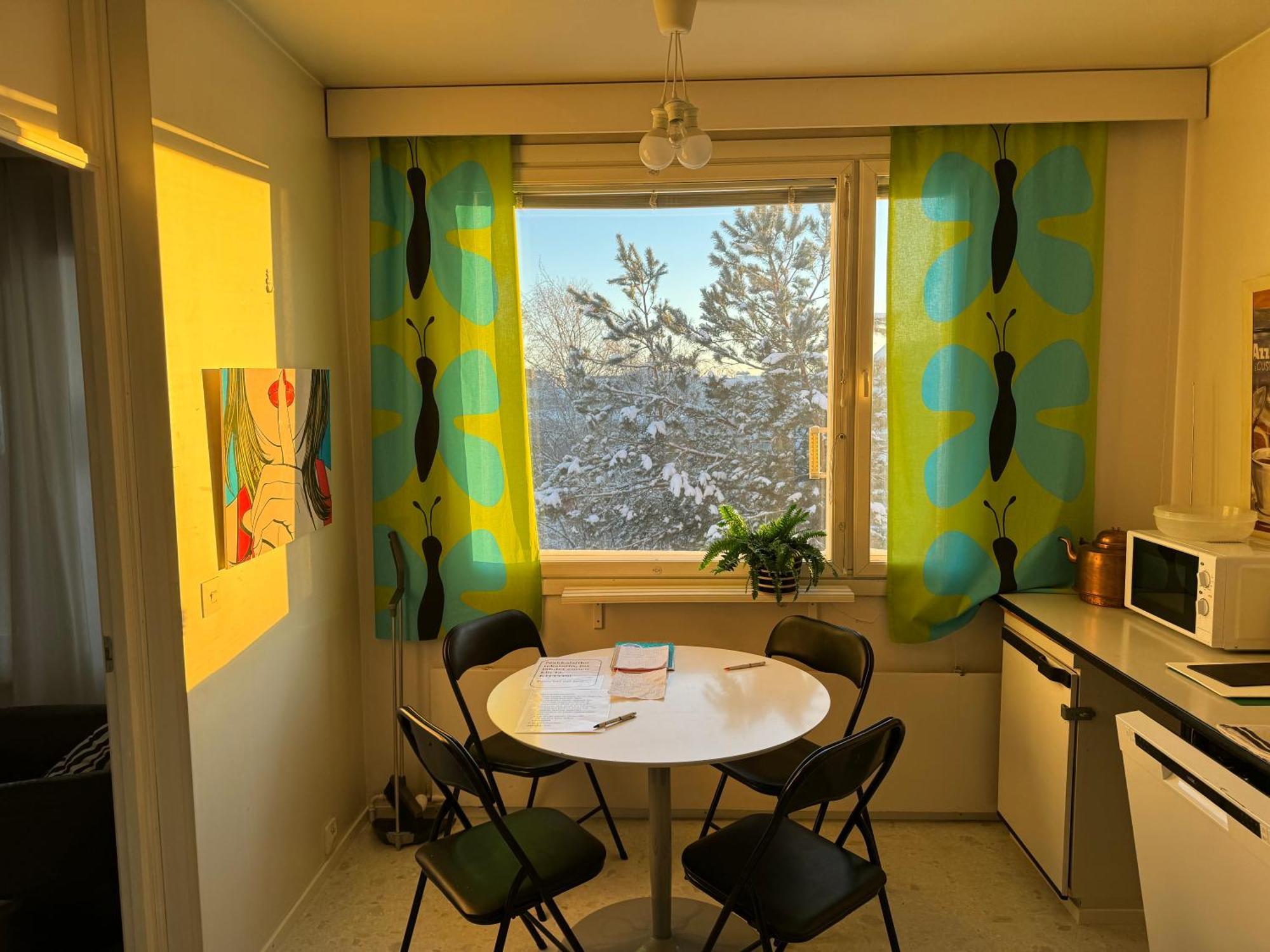 Iso Kolmio Ydinkeskustassa 1-6 Hloe Ilm.Parkit Apartment Oulu Exterior photo